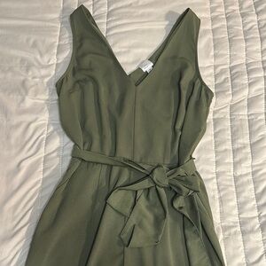 Elegant Olive Green Sleeveless jumpsuit